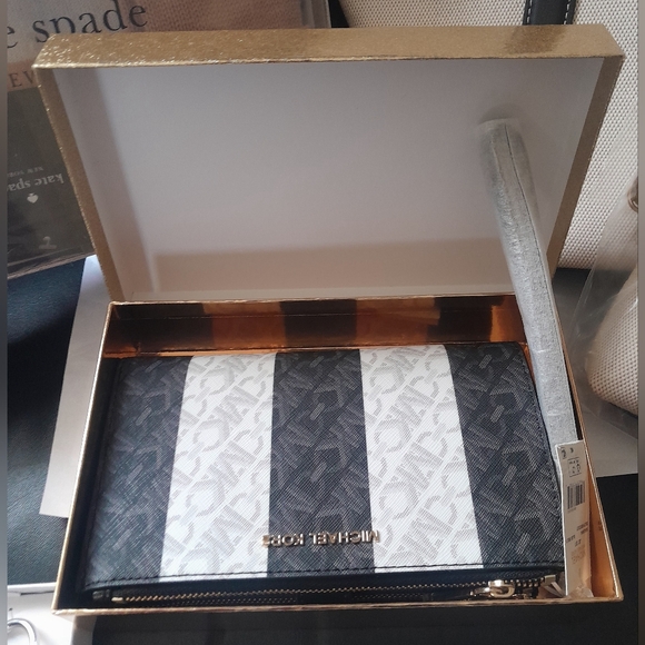 New Multi Items Coach ,Michael Kors,Kate Spade NWT 🌸 6 Items Great Items - Picture 12 of 15